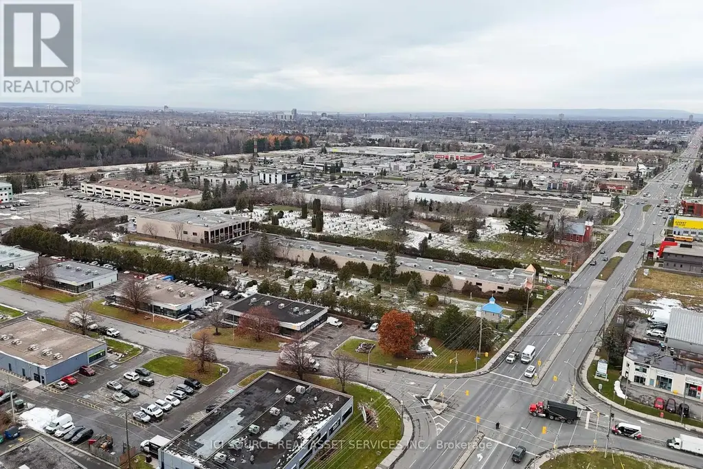 15 & 16 - 1884 Merivale Road, Ottawa